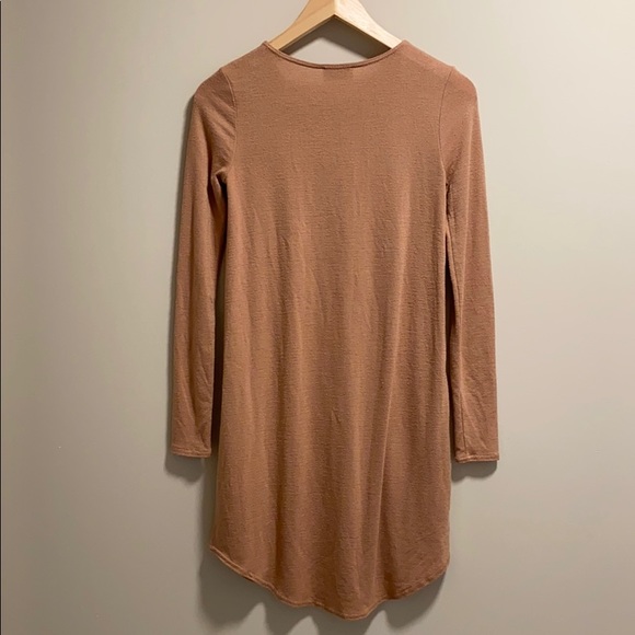 Aritzia // Wilfred Odile Longsleeve T-Shirt Dress - Picture 3 of 9